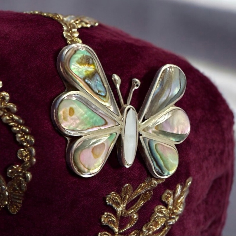 Vintage Mexico Silver Abalone and Mother of Pearl Butterfly 🦋 Brooch - Picture 2 of 4